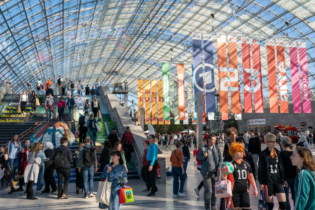 Mehr als Bücher: Wie die Leipziger Buchmesse (auch) Bildung bewegt
